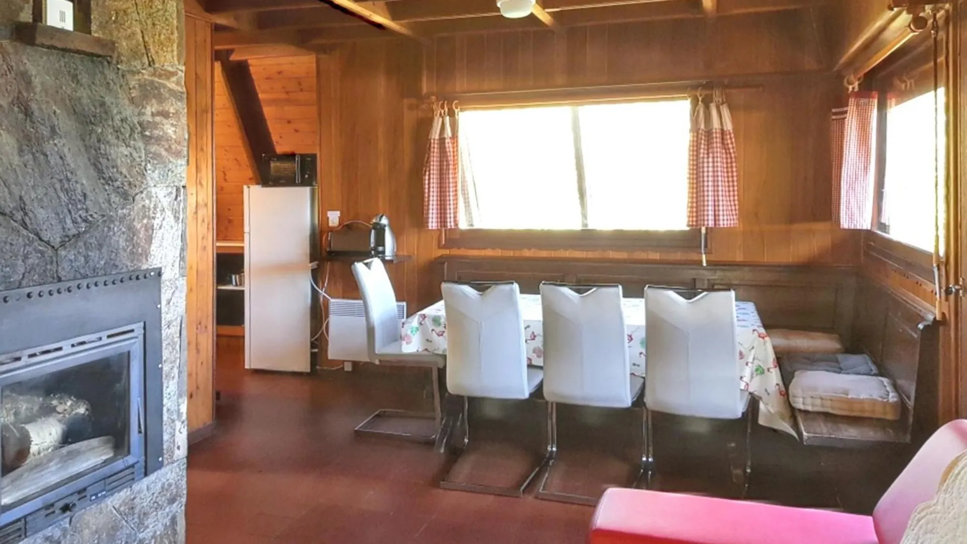 Chalet Authentique A Saint-Lary-Soulan Avec Vue Sur La Montagne